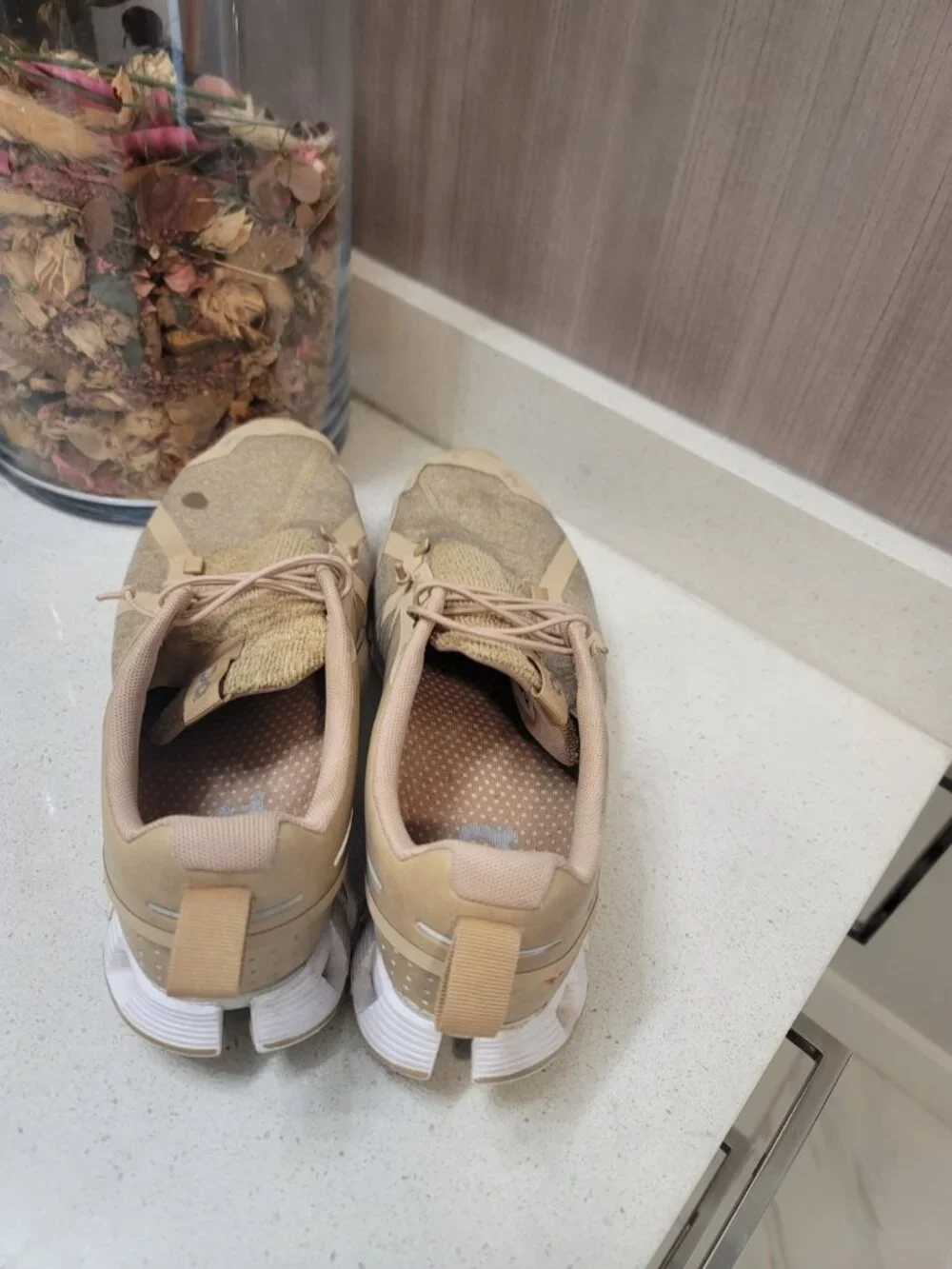 On Cloud Cloud 6 Terry Beige Size Men 9.5